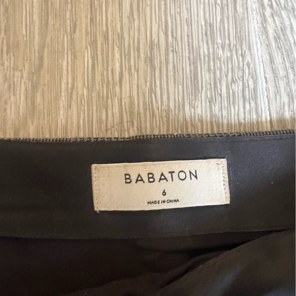 Babaton size 6 skirt - Picture 2 of 2